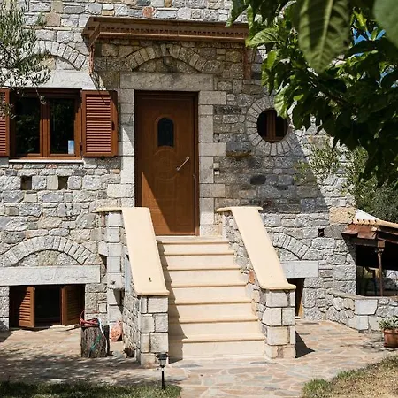Chioureas Apartment *