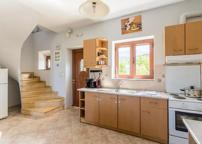 Apartament Chioureas Lévktron