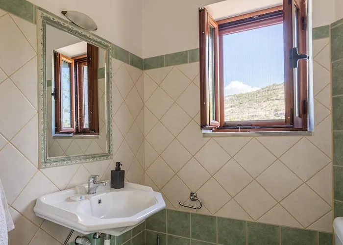 Chioureas Apartament *