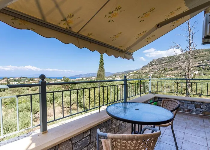 Chioureas Apartament *