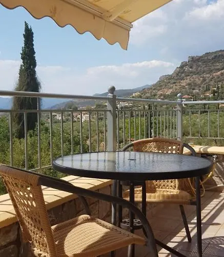 Apartament Chioureas